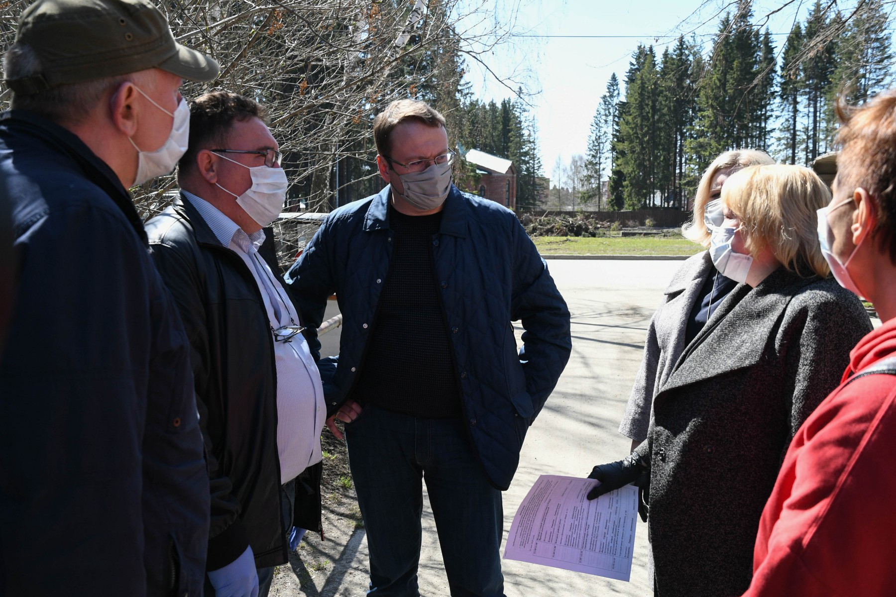 Встреча с коммунальщиками. Фото Владимира Коцюбы-Белых